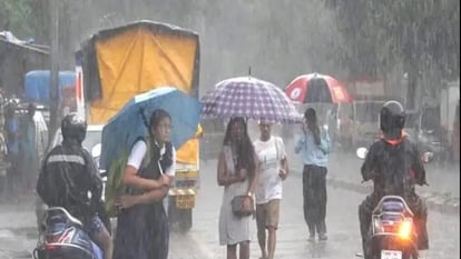 देश के 10 राज्यों में आज बारिश के आसार, बिहार में बाढ़ का अलर्ट, जानें आज का मौसम