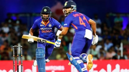 दक्षिण अफ्रीका ने पहले वनडे में भारत को 9 रन से हराया